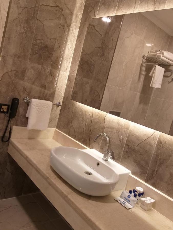 Ema Oeztuerk Thermal Hotel Afyonkarahisar Exterior foto